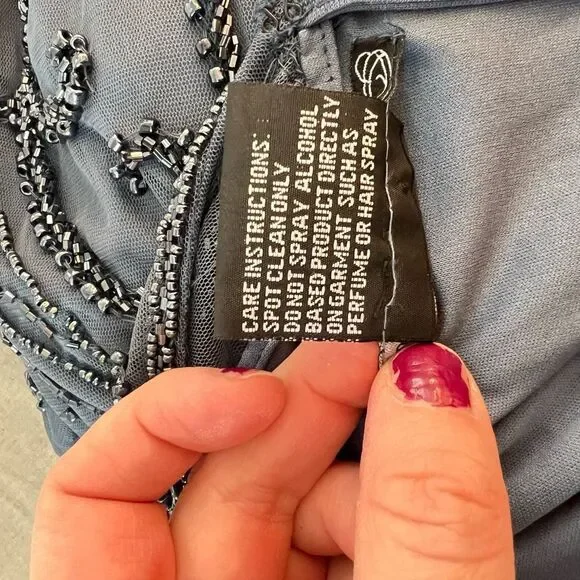 Pisarro Nights Sapphire Beaded Mesh V-Neck Short Sleeve Formal Gown Size 4 - Picture 13 of 14